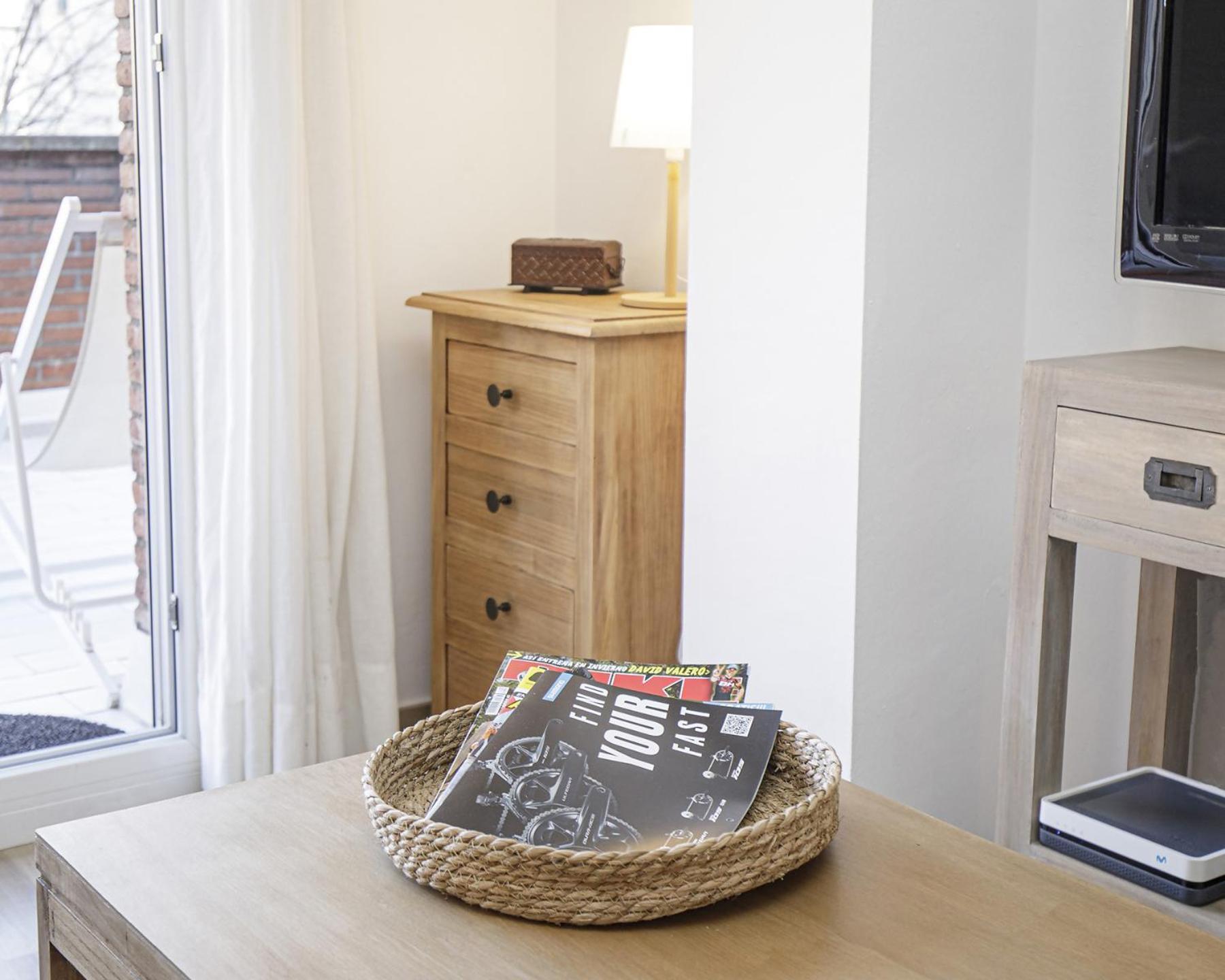 Apartamento Con Gran Terraza En Girona Ngoại thất bức ảnh